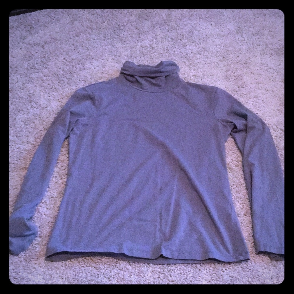 Light weight turtleneck Giordano Sz M